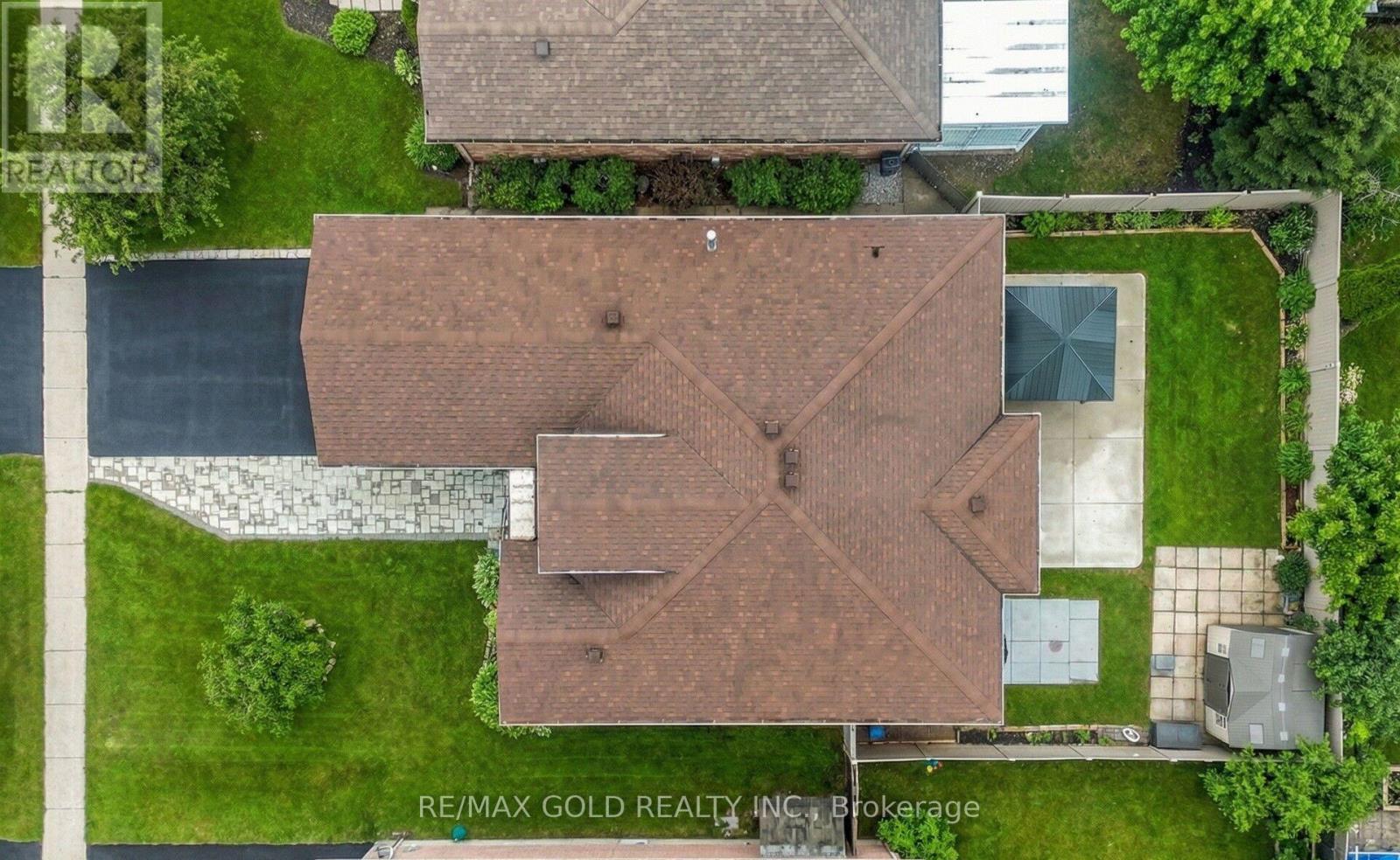 68 Benson Drive, Barrie, Ontario  L4N 7Y2 - Photo 4 - S13022340