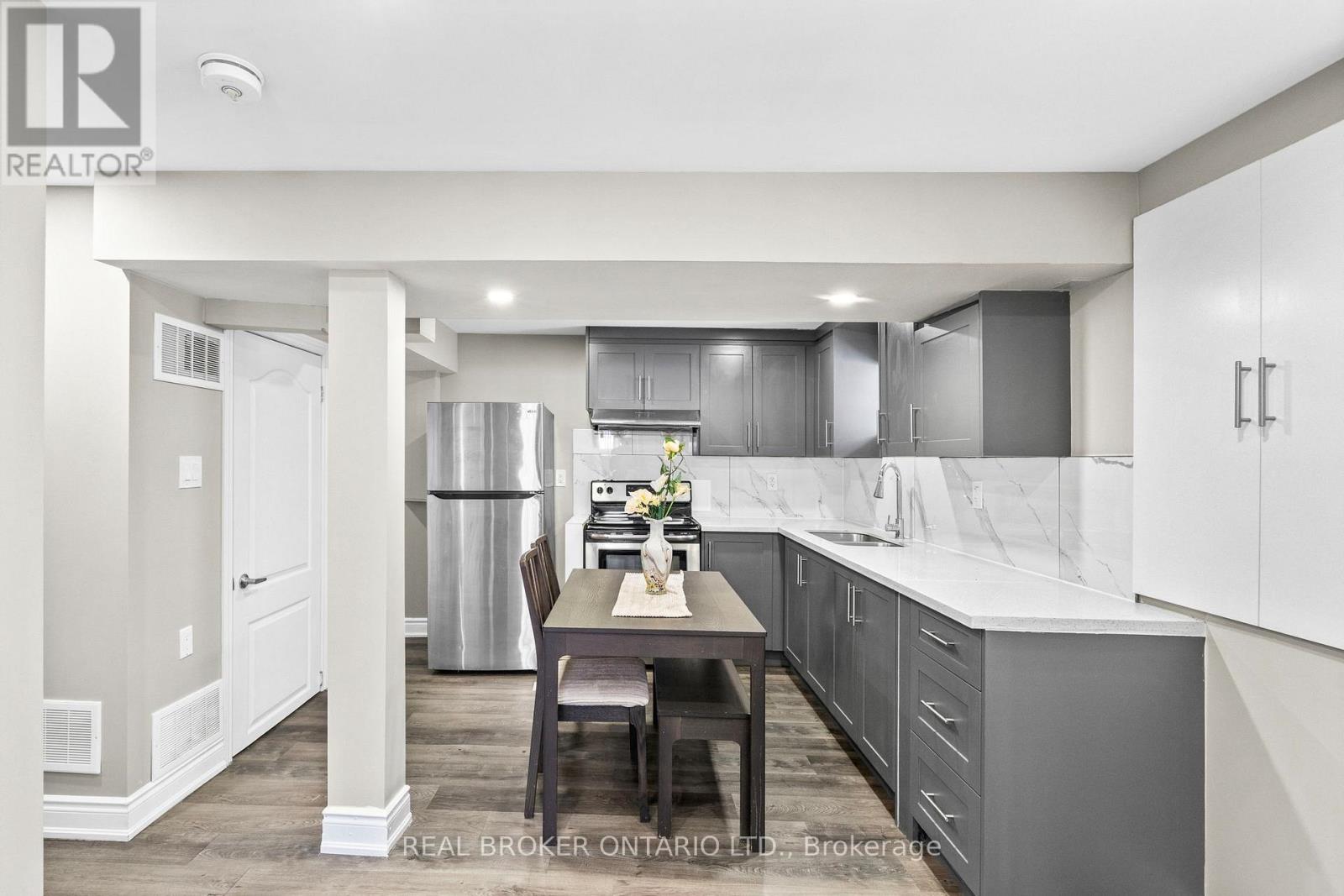 11 Cathcart Crescent, Brampton, Ontario  L6T 2A4 - Photo 16 - W13022296