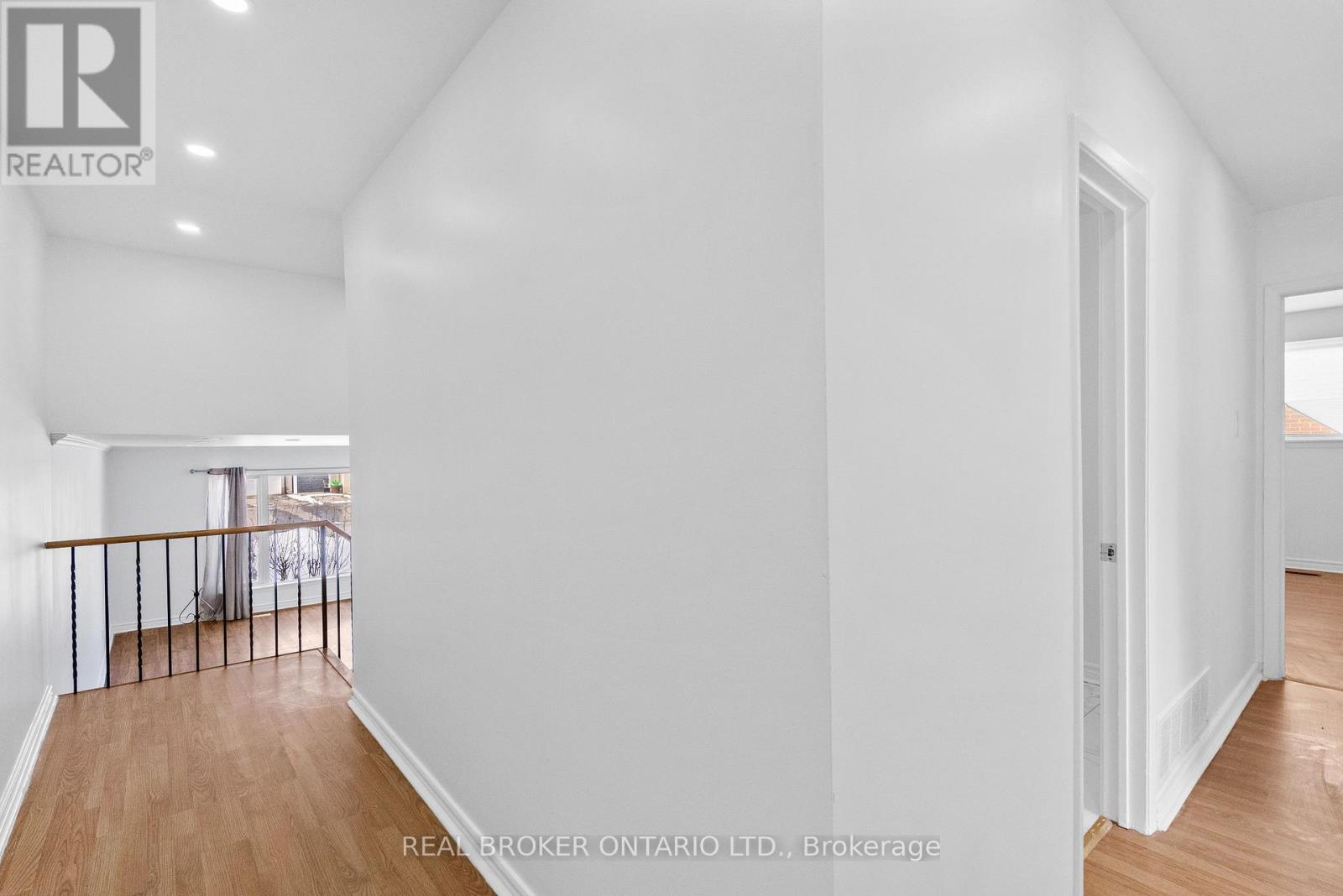 11 Cathcart Crescent, Brampton, Ontario  L6T 2A4 - Photo 6 - W13022296