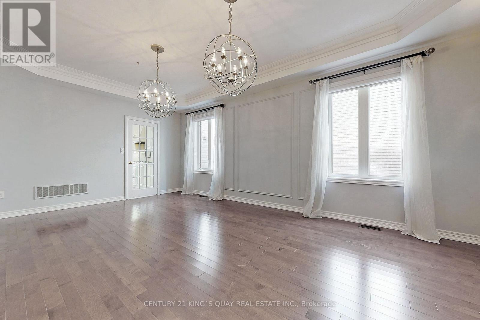 543 Bridgeview Road, Oakville, Ontario  L6M 0P3 - Photo 5 - W13022354