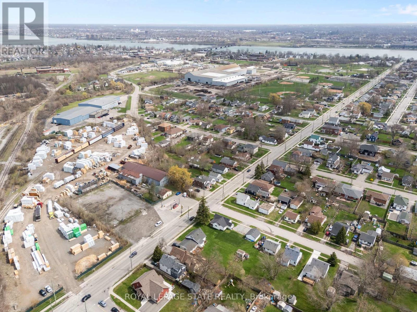 313 Gilmore Road, Fort Erie, Ontario  L2A 2M9 - Photo 39 - X13022276
