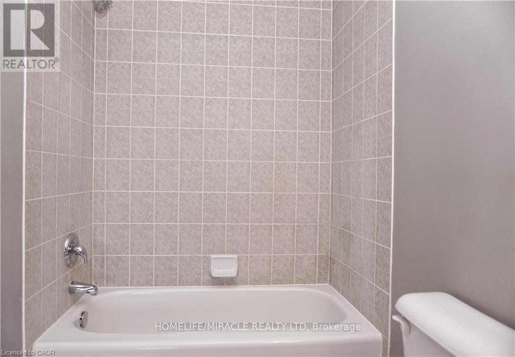 40 Madeleine Street, Kitchener, Ontario  N2R 1V4 - Photo 26 - X13022356