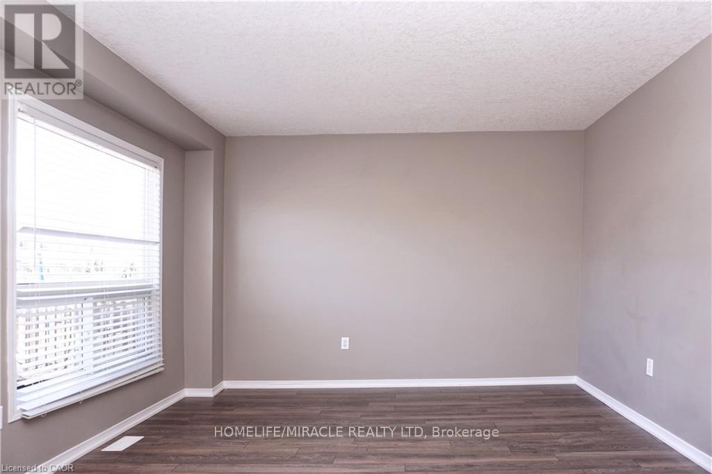 40 Madeleine Street, Kitchener, Ontario  N2R 1V4 - Photo 28 - X13022356