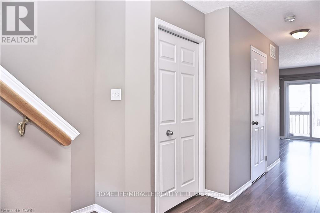 40 Madeleine Street, Kitchener, Ontario  N2R 1V4 - Photo 6 - X13022356