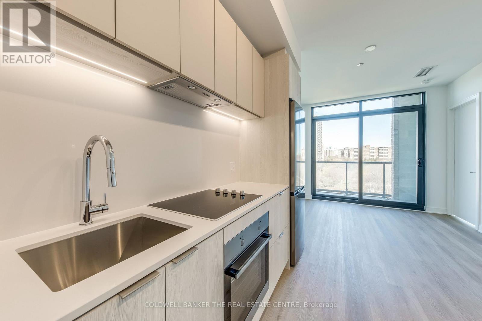 709 - 86 Dundas Street E, Mississauga, Ontario  L5A 0B1 - Photo 10 - W12782100