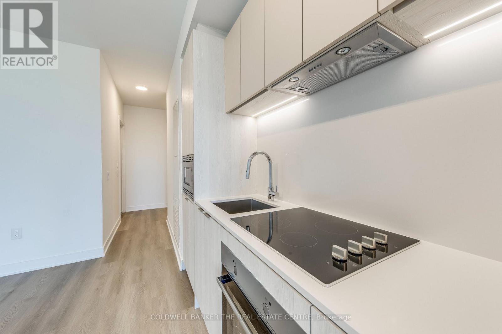 709 - 86 Dundas Street E, Mississauga, Ontario  L5A 0B1 - Photo 11 - W12782100