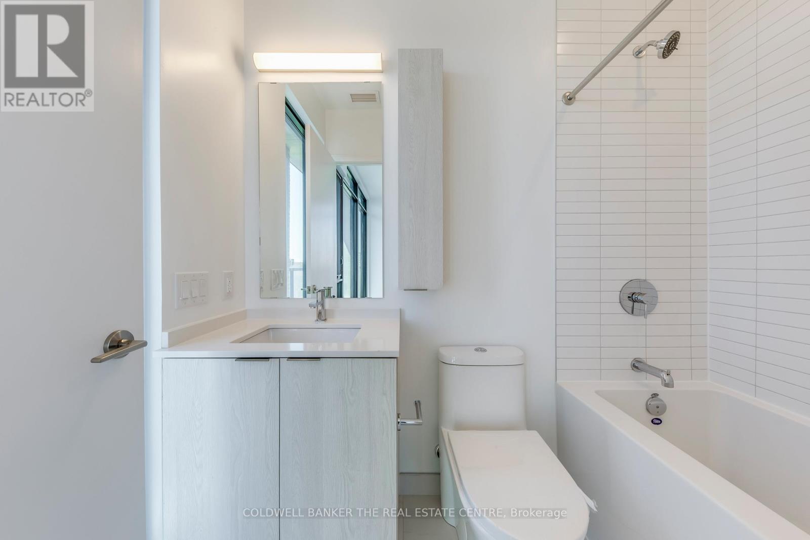 709 - 86 Dundas Street E, Mississauga, Ontario  L5A 0B1 - Photo 24 - W12782100