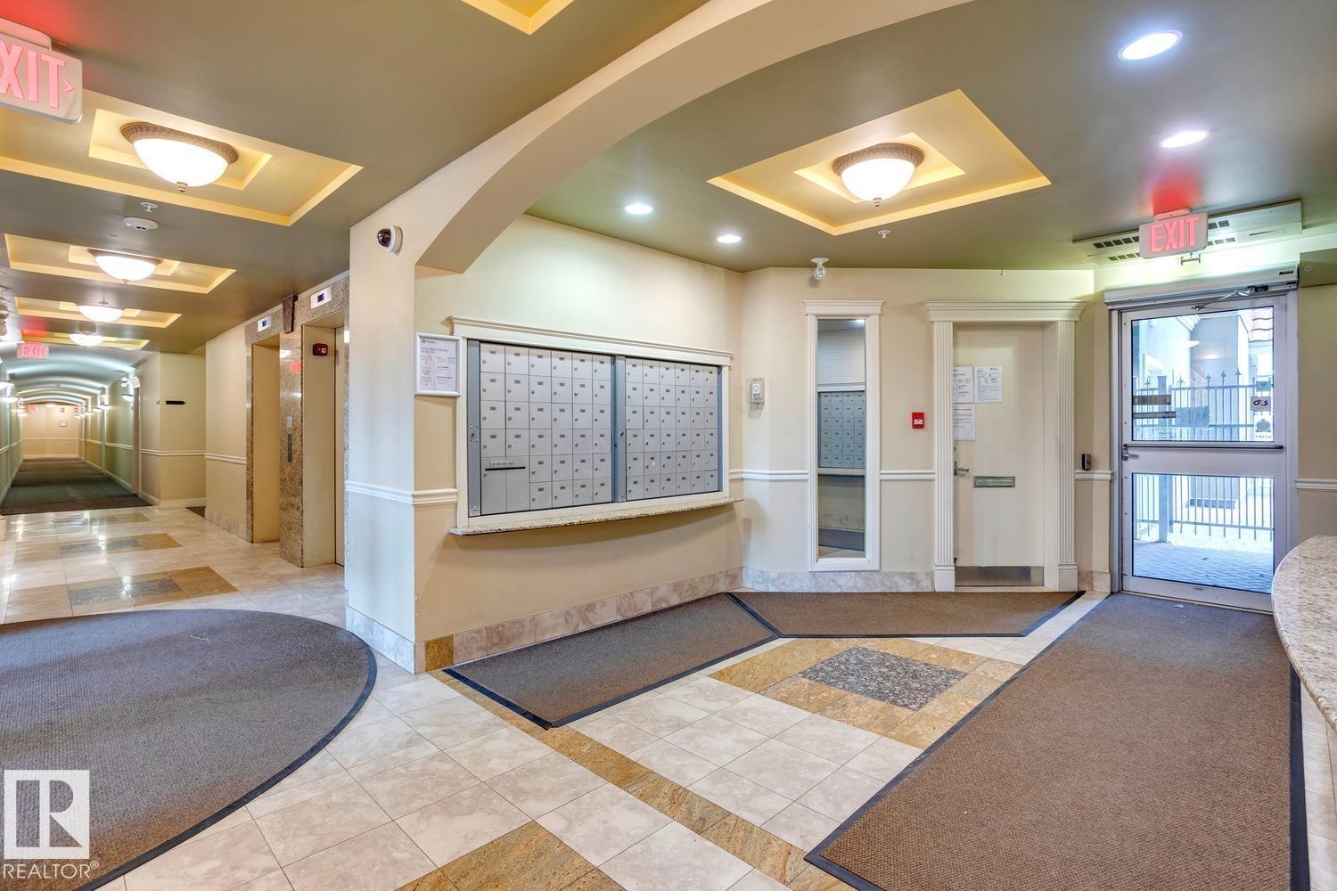 #213 10333 112 St NW, Edmonton, Alberta  T5K 0B4 - Photo 3 - E4477277