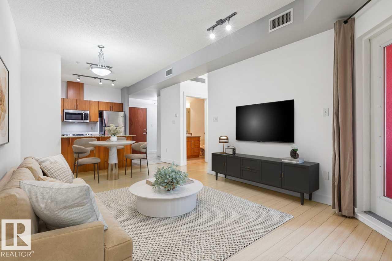 #213 10333 112 St NW, Edmonton, Alberta  T5K 0B4 - Photo 1 - E4477277