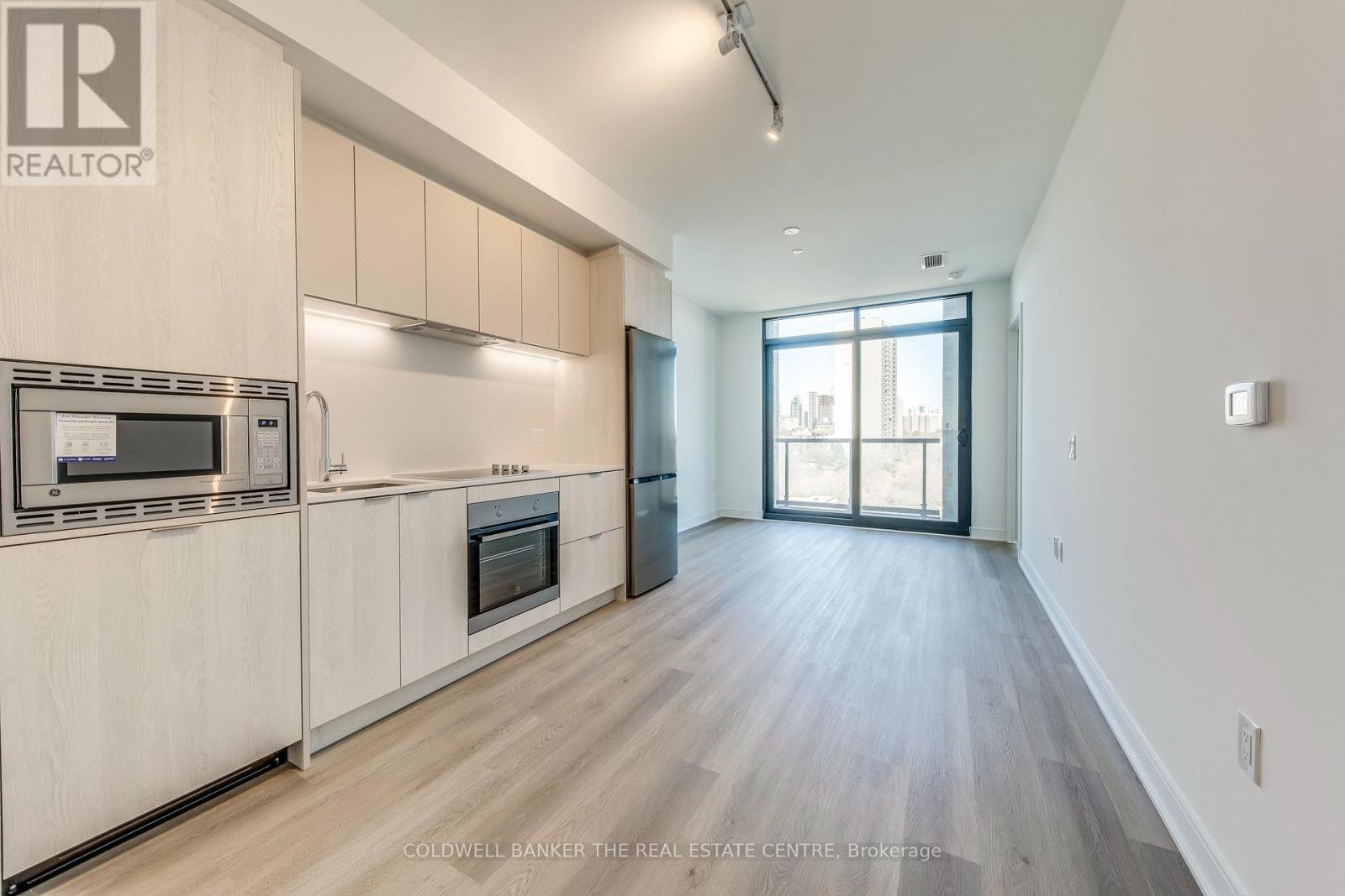 709 - 86 Dundas Street E, Mississauga, Ontario  L5A 0B1 - Photo 8 - W12782100