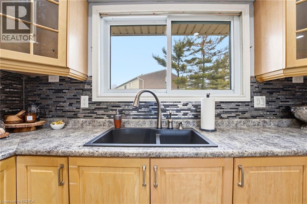 277 Stanley Street Unit# D, Brantford, Ontario  N3S 7K2 - Photo 8 - 40816524