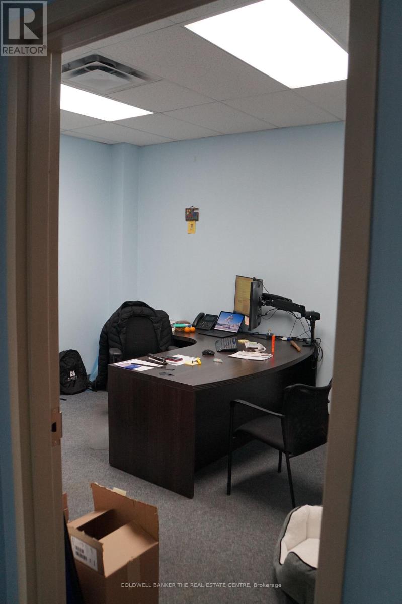 Unit A - 349 Henry Street, Brantford, Ontario  N3S 7V6 - Photo 4 - X12714584