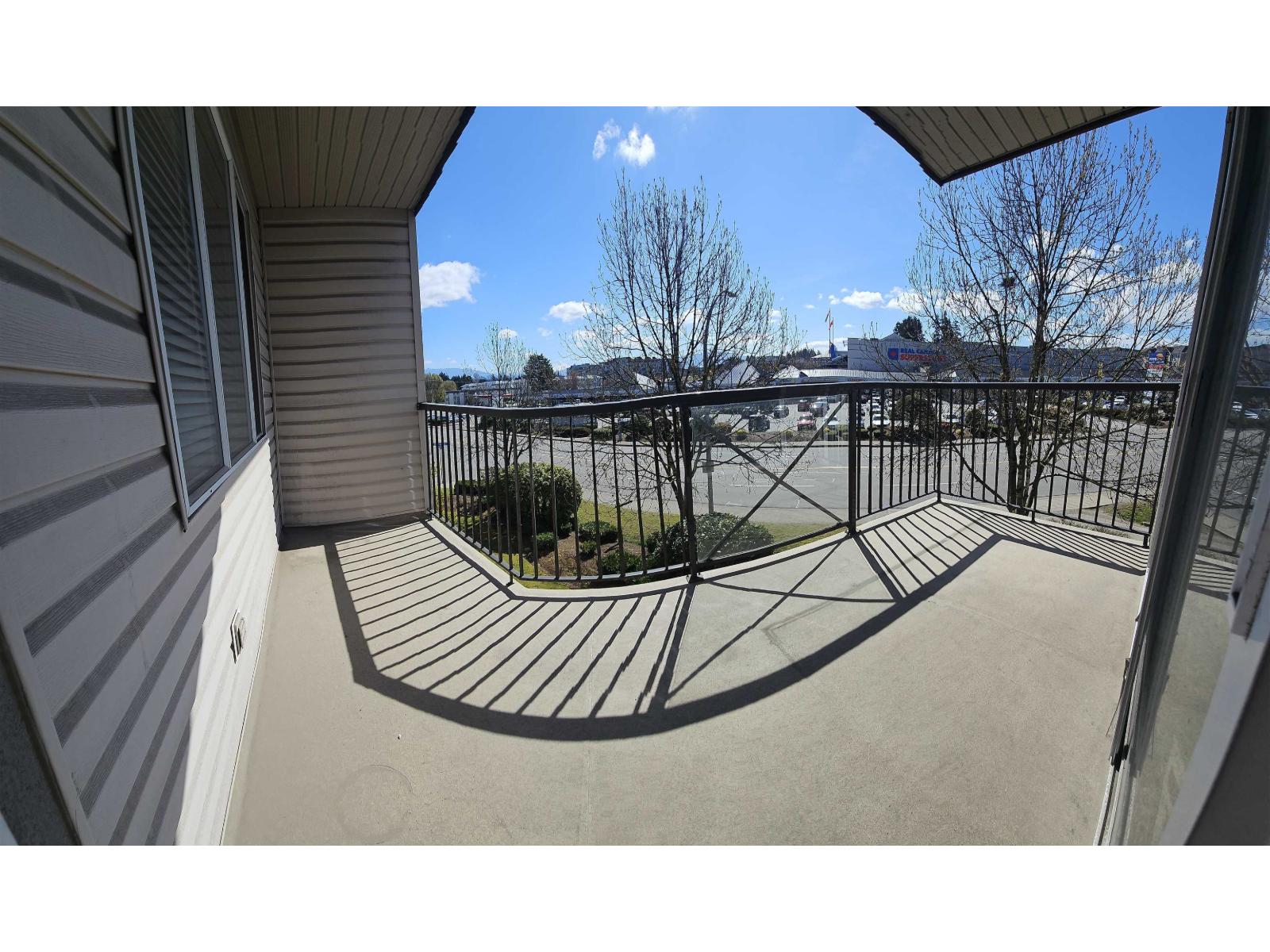 210 32725 George Ferguson Way, Abbotsford, British Columbia  V2T 5M5 - Photo 5 - R3113060