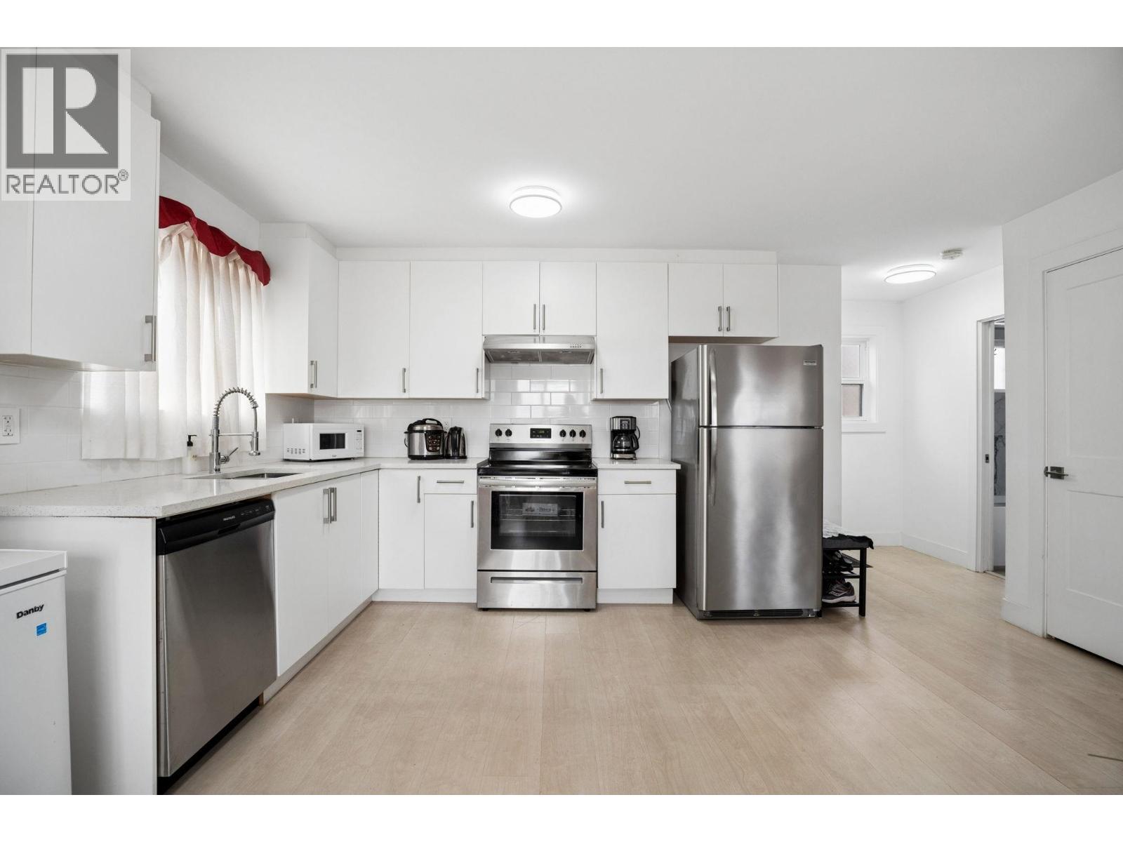 1202a Hammond Avenue, Coquitlam, British Columbia  V3K 2P1 - Photo 18 - R3099267