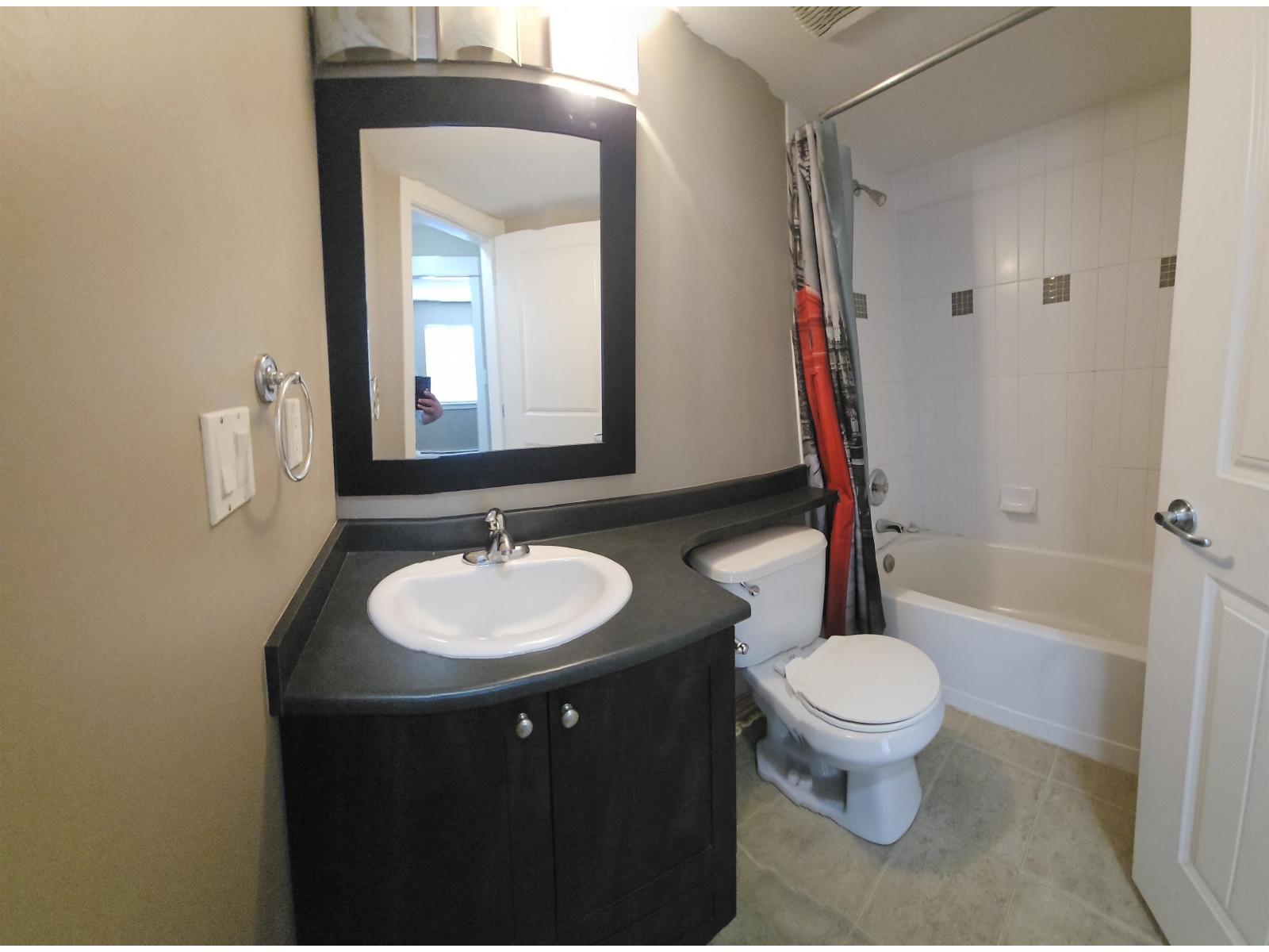 210 32725 George Ferguson Way, Abbotsford, British Columbia  V2T 5M5 - Photo 6 - R3113060