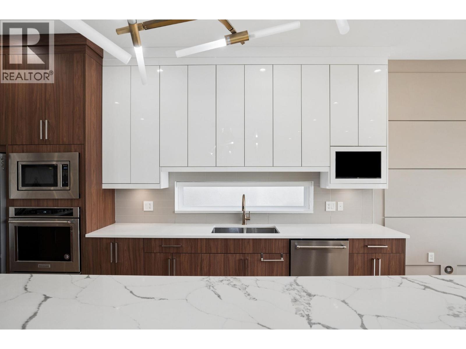 1202a Hammond Avenue, Coquitlam, British Columbia  V3K 2P1 - Photo 7 - R3099267