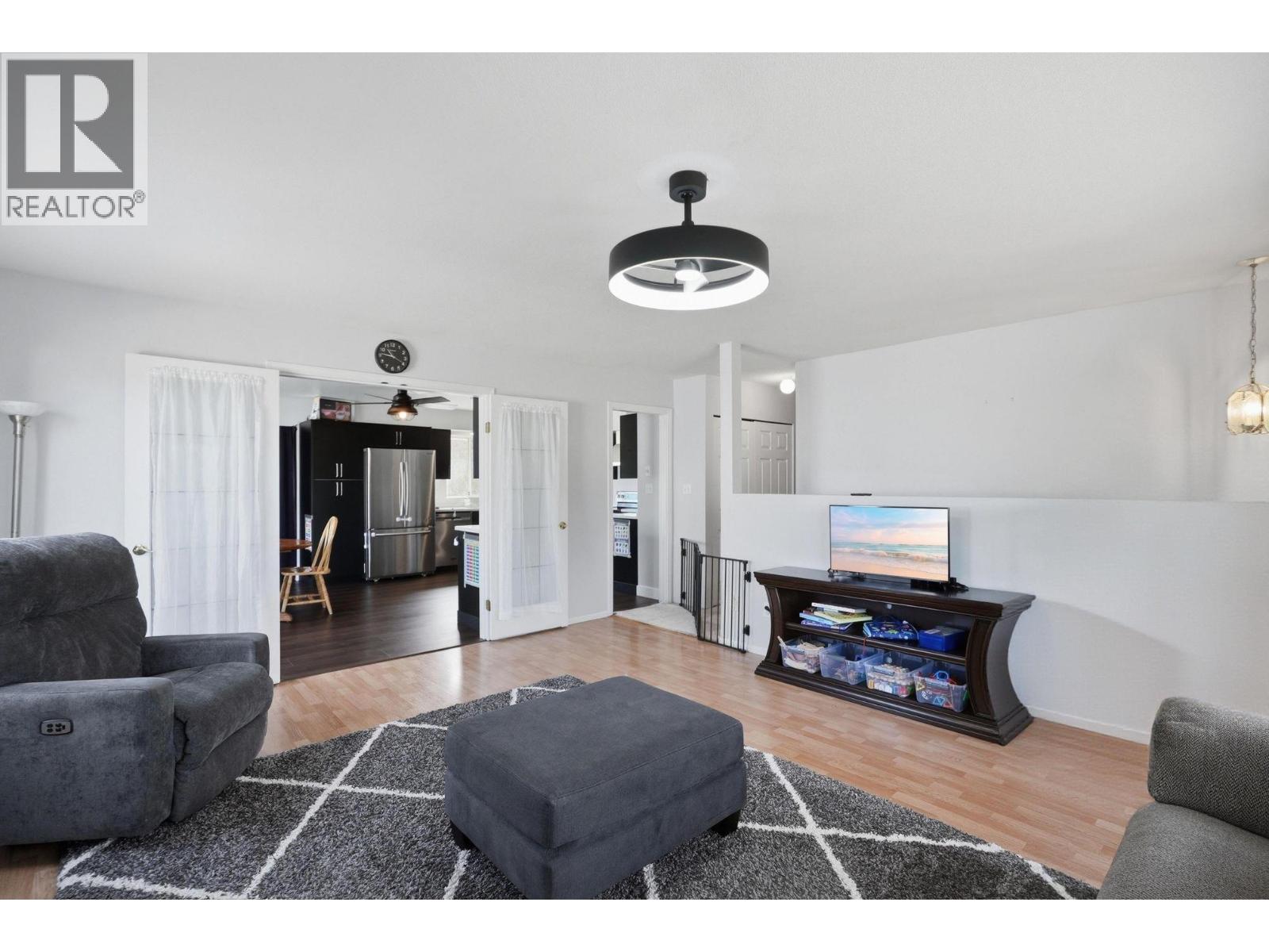 5 11954 Hawthorne Street, Maple Ridge, British Columbia  V2X 6V4 - Photo 3 - R3113596