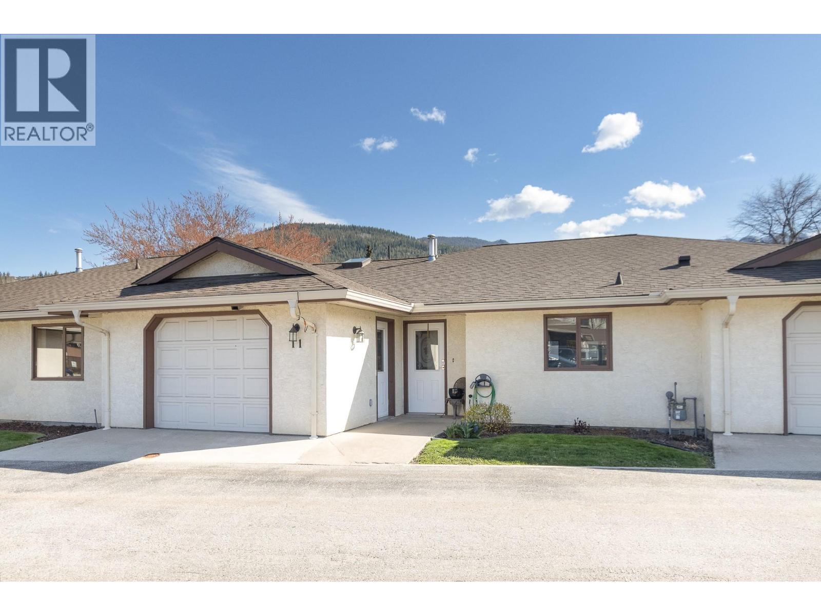 151 8 Avenue SW Unit# 11, Salmon Arm, British Columbia
