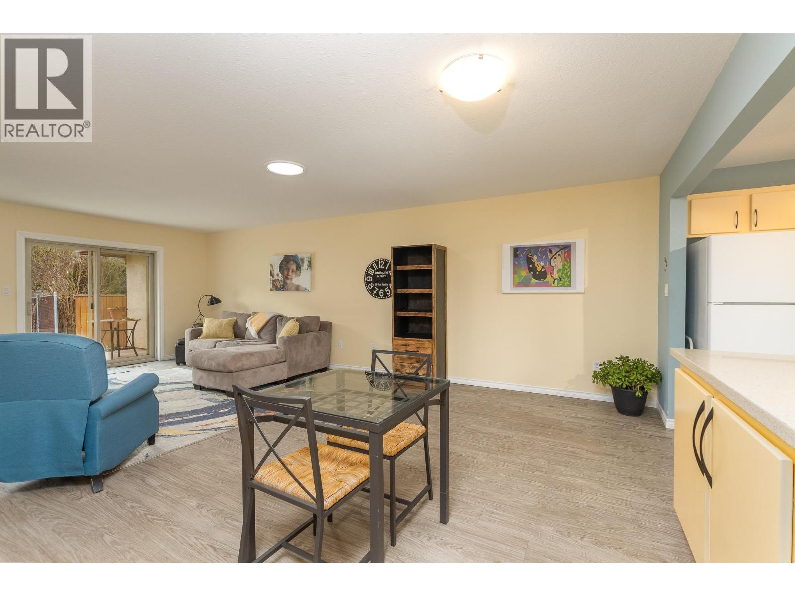 151 8 Avenue SW Unit# 11, Salmon Arm, British Columbia  V1E 1B9 - Photo 6 - 10383245