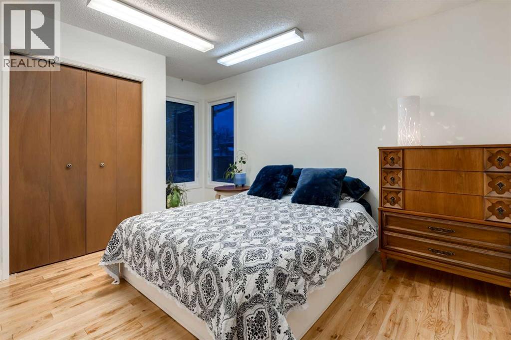 8 Deerwood Road Se, Calgary, Alberta  T2J 6E1 - Photo 17 - A2301747