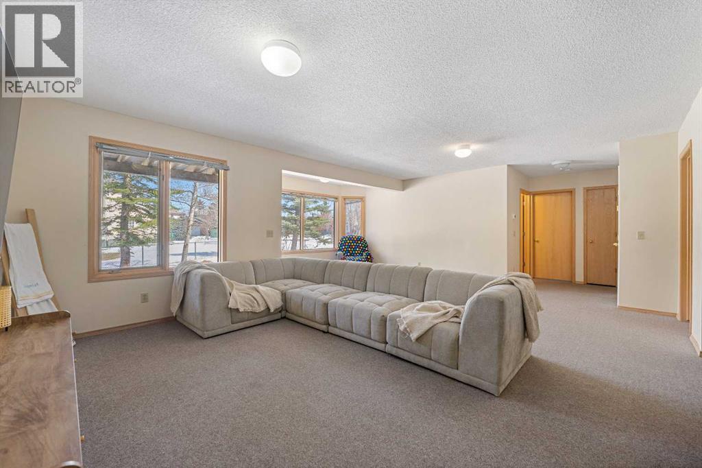 251 Hampshire Place Nw, Calgary, Alberta  T3A 4Y7 - Photo 30 - A2302879