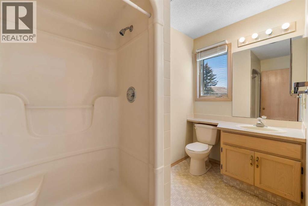 251 Hampshire Place Nw, Calgary, Alberta  T3A 4Y7 - Photo 22 - A2302879