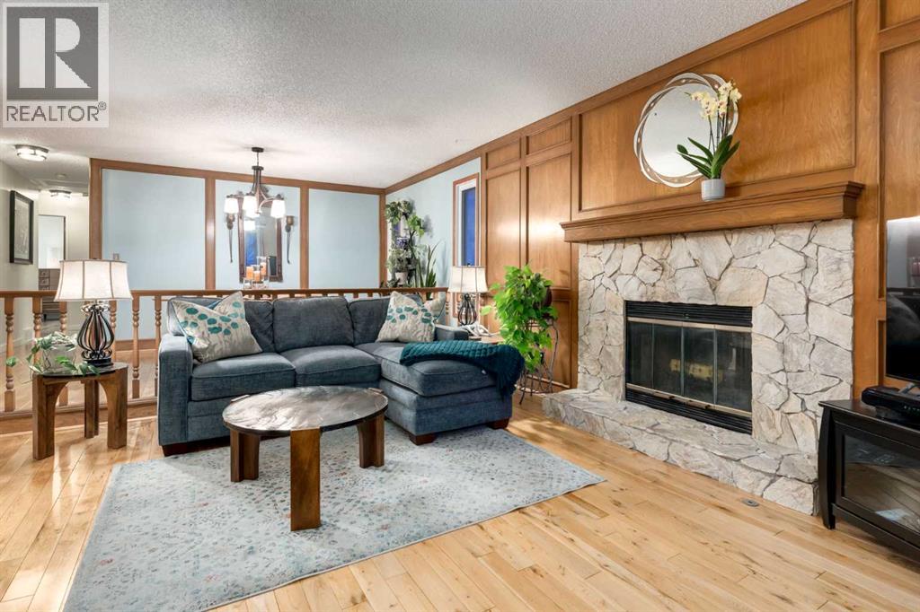 8 Deerwood Road Se, Calgary, Alberta  T2J 6E1 - Photo 6 - A2301747