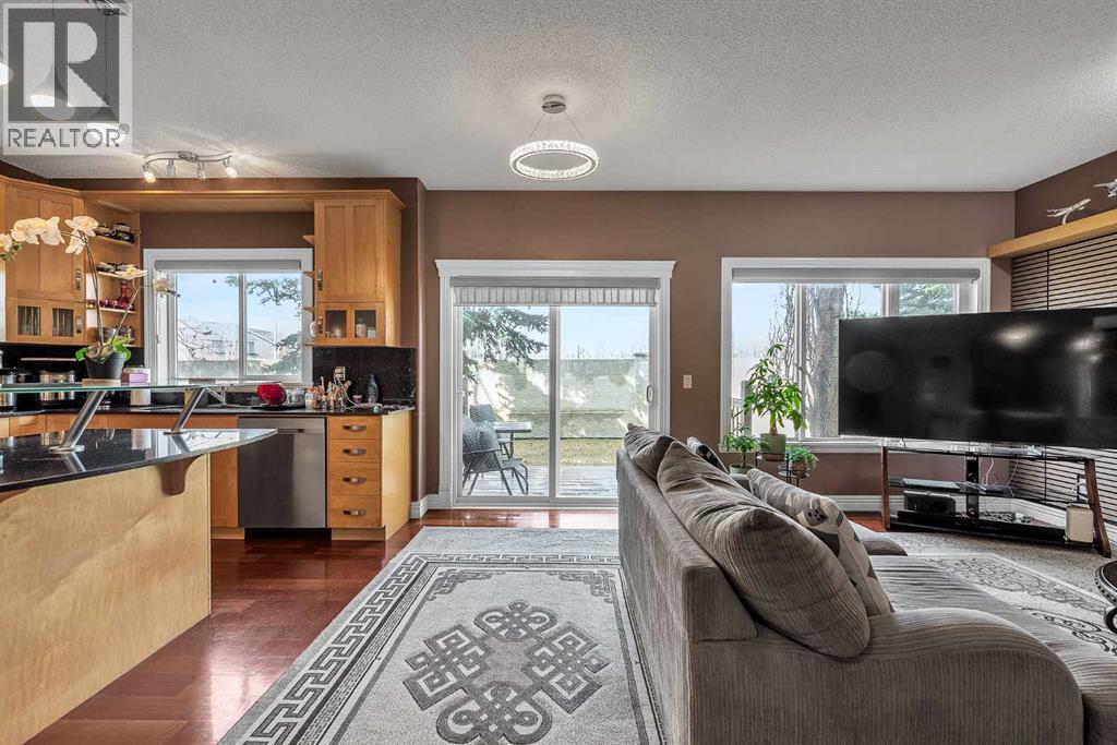 69, 39 Strathlea Common SW, Calgary, Alberta  T3H 5P8 - Photo 7 - A2303225