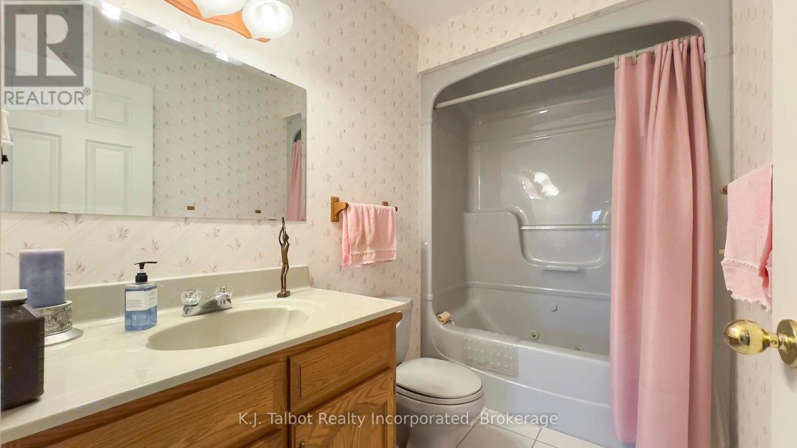 386 Templeton Street, North Huron, Ontario  N0M 1H0 - Photo 24 - X13019014