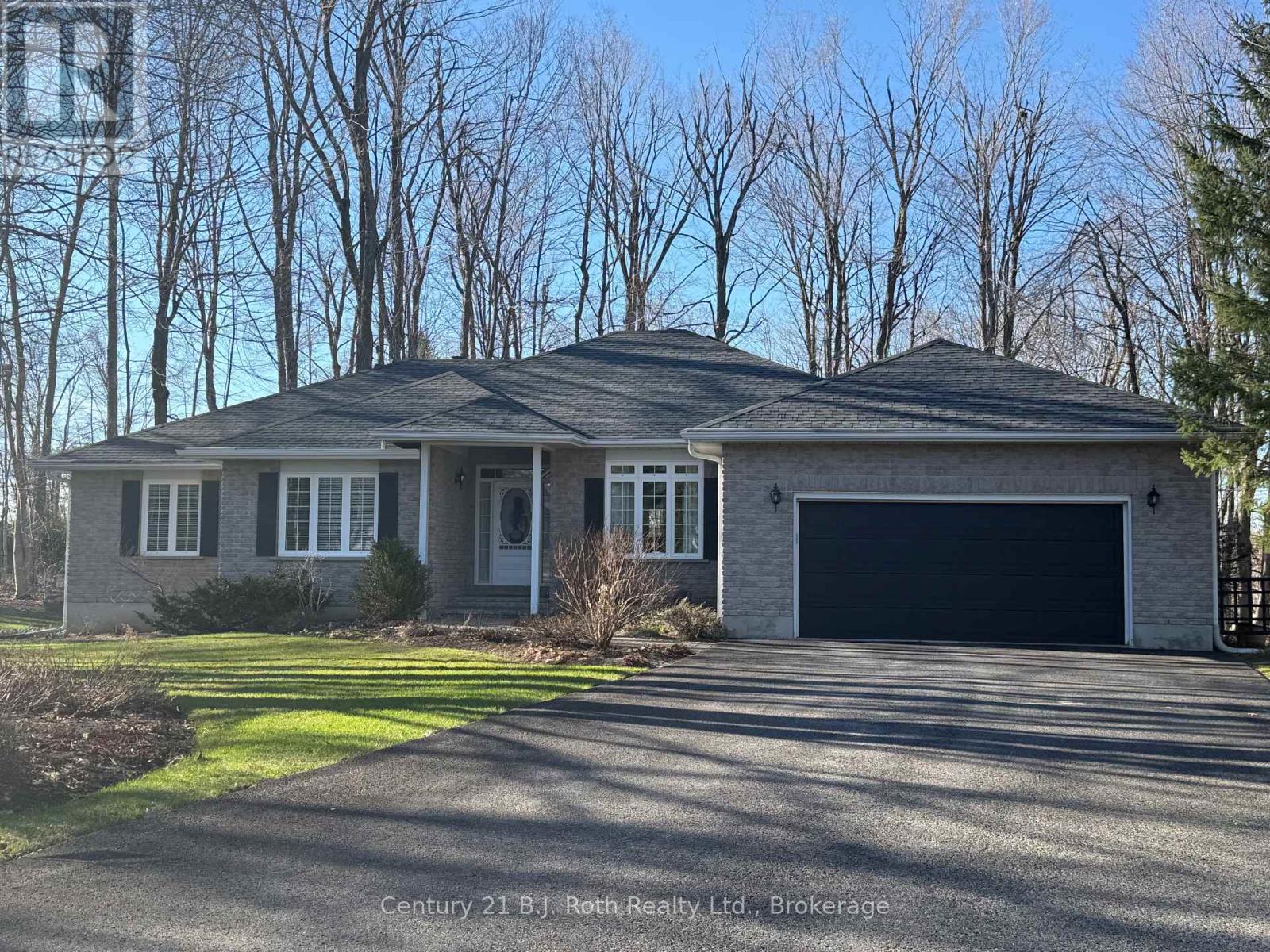 3837 Jenn Lynn Court, Severn, Ontario  L3V 0V6 - Photo 1 - S12800120