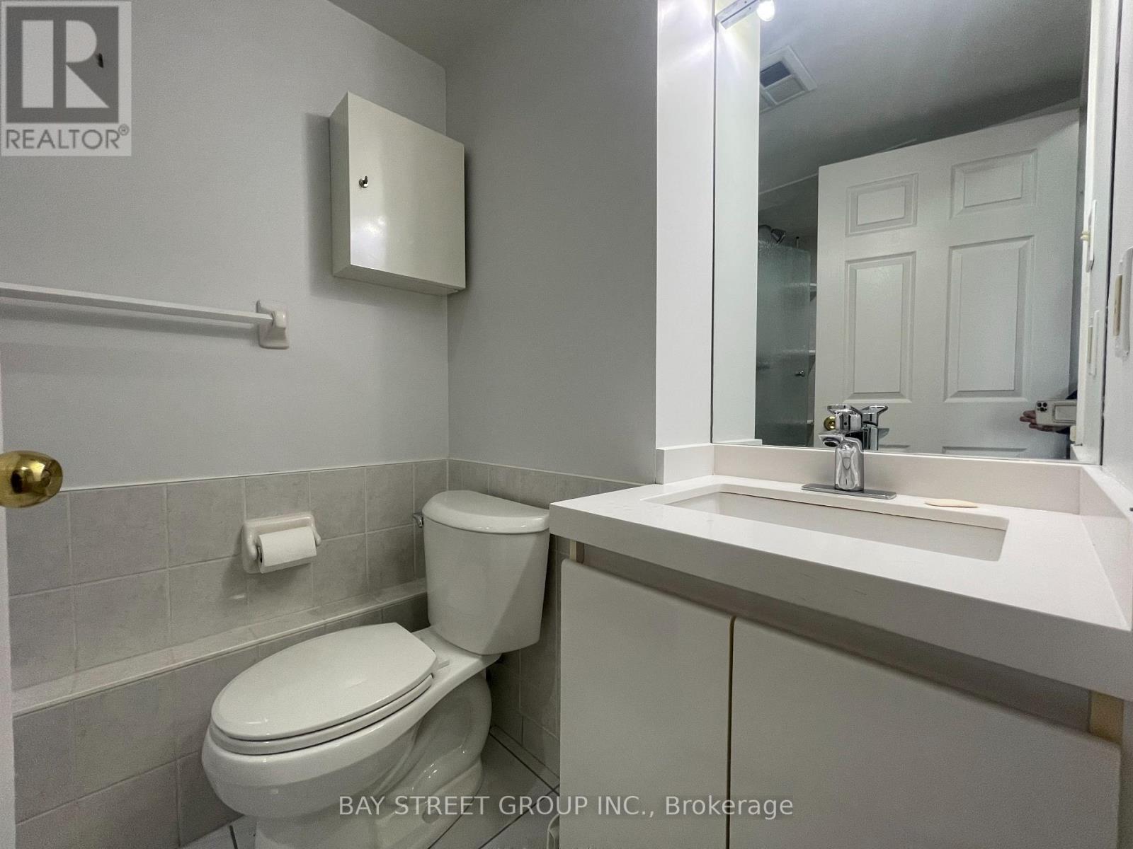 1910 - 736 Bay Street, Toronto, Ontario  M5G 2M4 - Photo 12 - C13019270