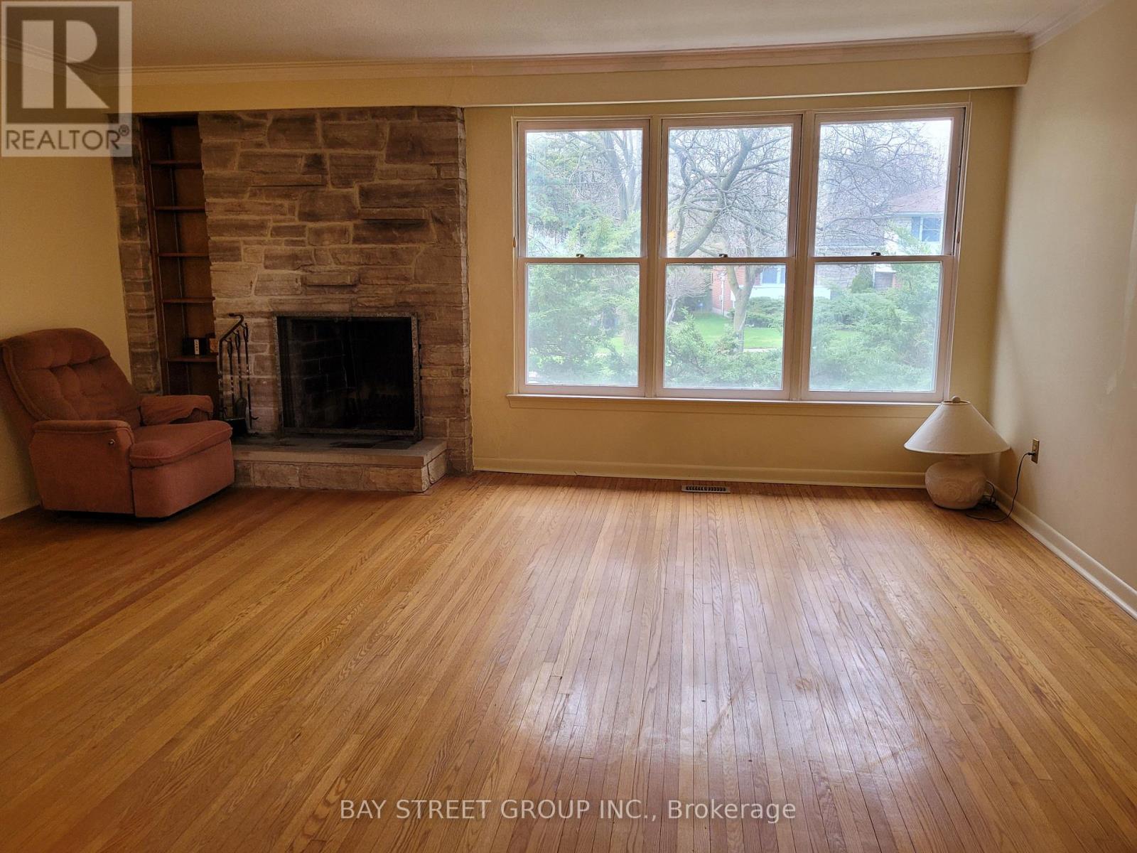 Main Floor - 3 Sheldonbury Crescent, Toronto, Ontario  M1W 1K8 - Photo 6 - E12987836