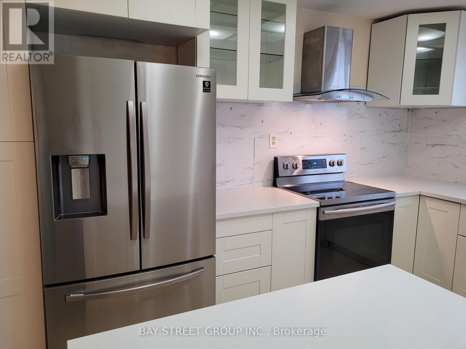 Main Floor - 3 Sheldonbury Crescent, Toronto, Ontario  M1W 1K8 - Photo 2 - E12987836