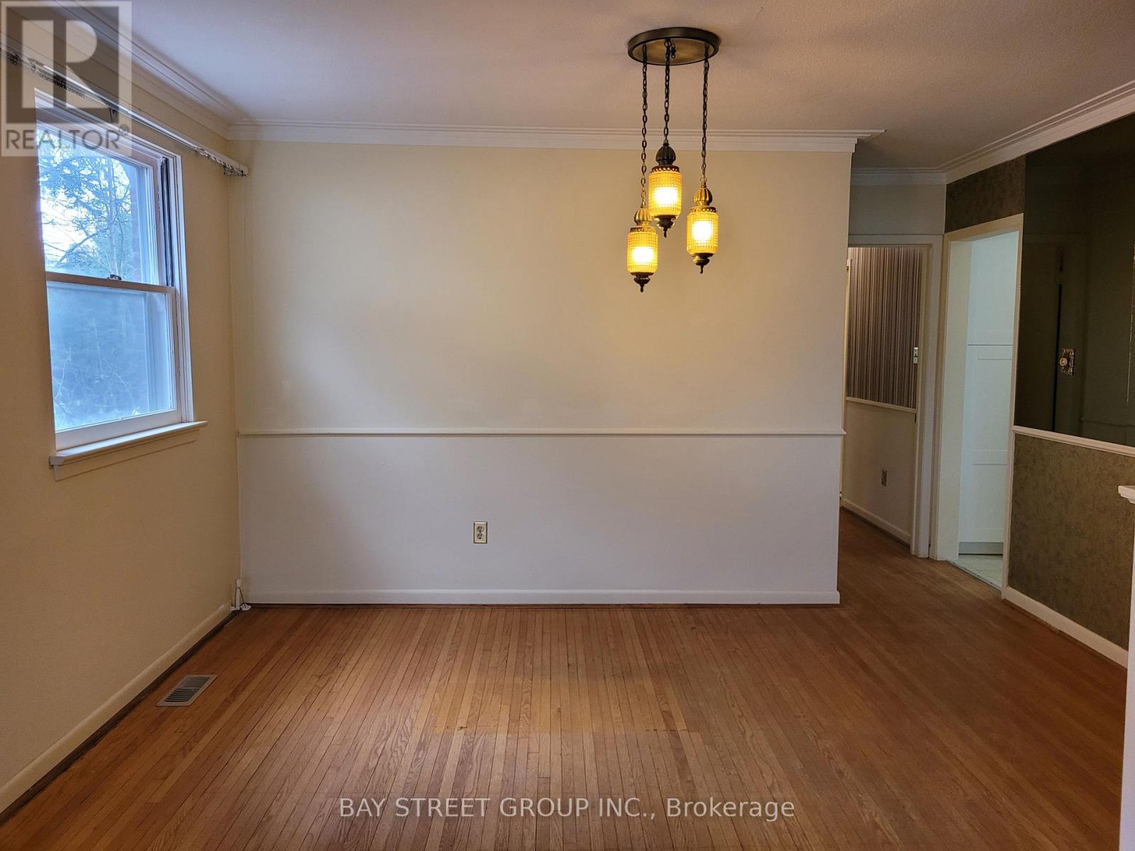 Main Floor - 3 Sheldonbury Crescent, Toronto, Ontario  M1W 1K8 - Photo 7 - E12987836