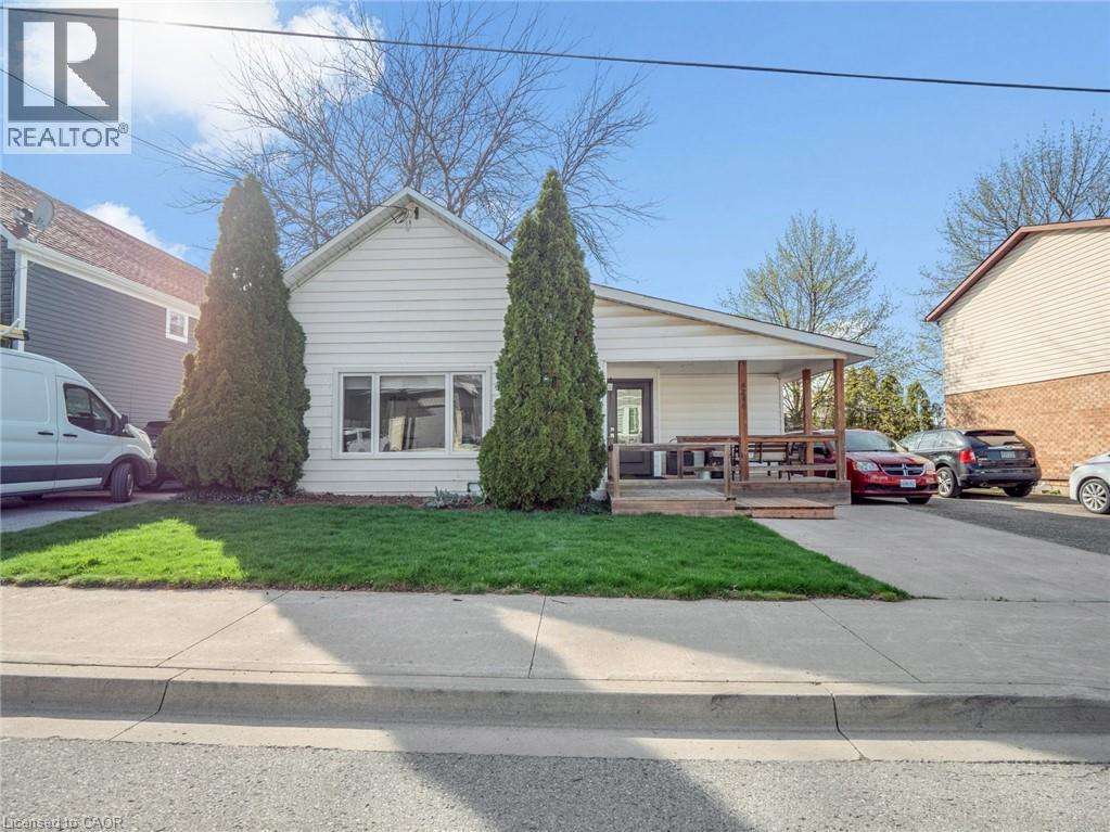 4246 Academy Street, Lincoln, Ontario  L0R 1B0 - Photo 2 - 40822630