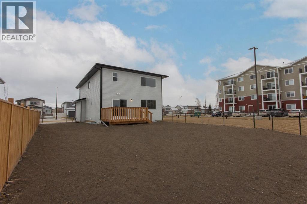 12 Trinity Street, Lacombe, Alberta  T4L 0L1 - Photo 40 - A2287769