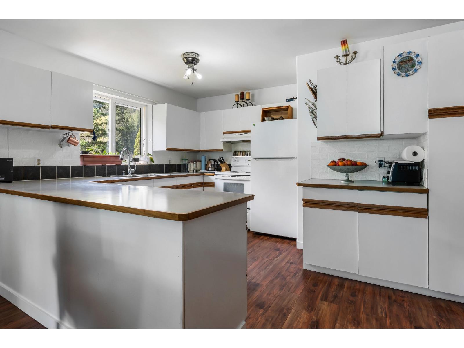 66506 Kawkawa Lake Road, Kawkawa Lake, Hope, British Columbia  V0X 1L1 - Photo 7 - R3113337