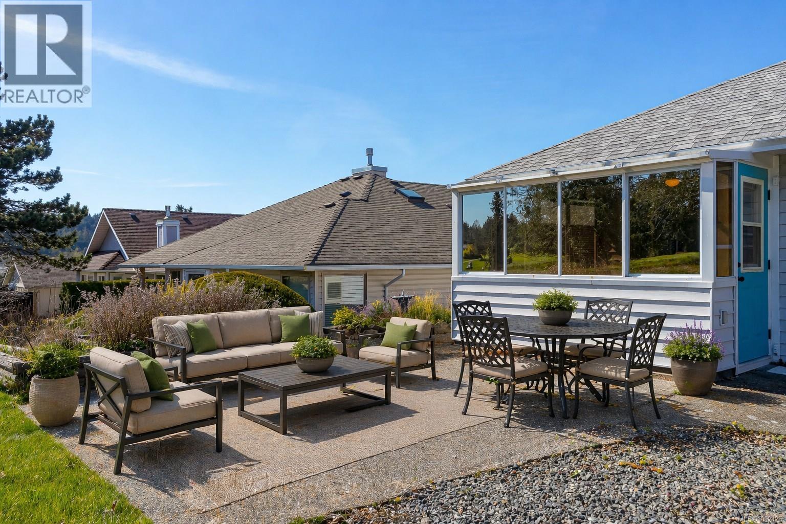 3720 Arbutus Dr N, Cobble Hill, British Columbia  V0R 1L1 - Photo 2 - 1032425