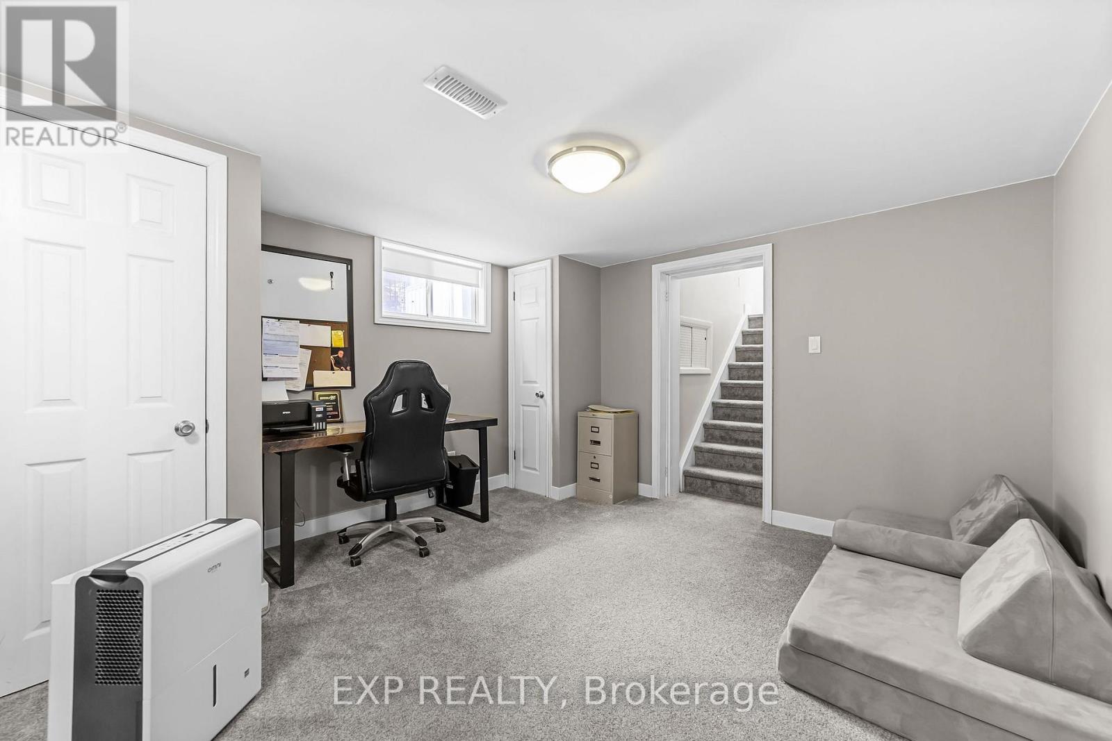 9221 Hickory Drive, Strathroy-Caradoc, Ontario  N7G 3H3 - Photo 24 - X13022472