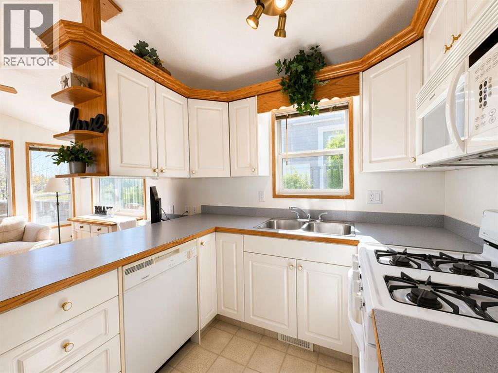 2010, 35468 Range Road 30, Rural Red Deer County, Alberta  T4G 0M3 - Photo 4 - A2302594