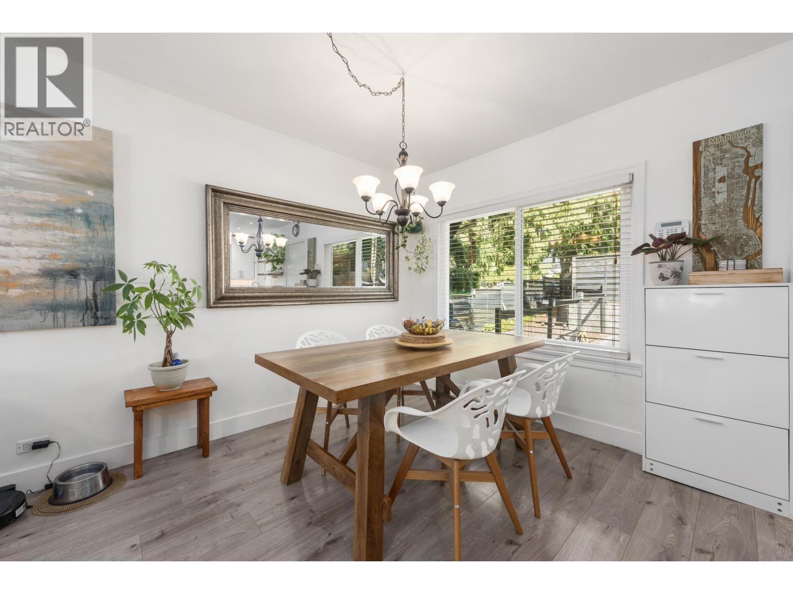 300 E 25th Street, North Vancouver, British Columbia  V7N 1A3 - Photo 9 - R3110888