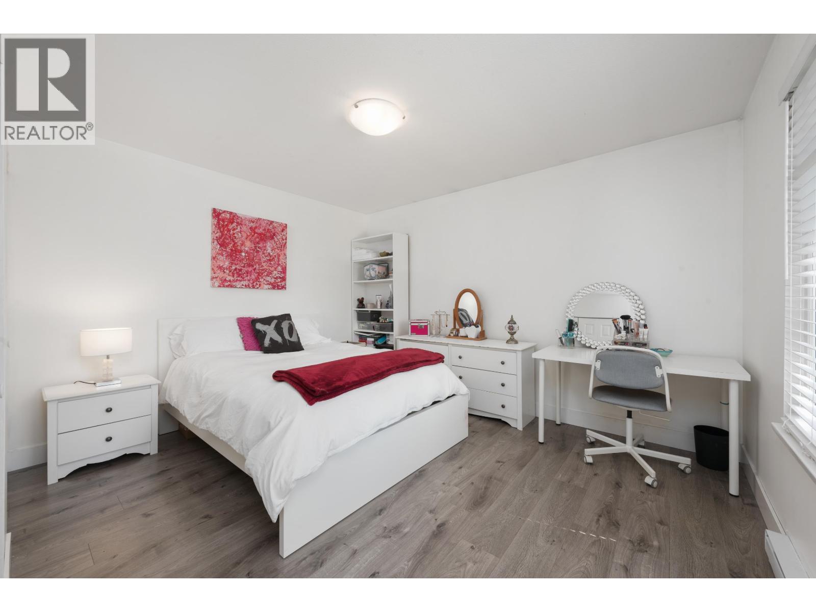 300 E 25th Street, North Vancouver, British Columbia  V7N 1A3 - Photo 19 - R3110888