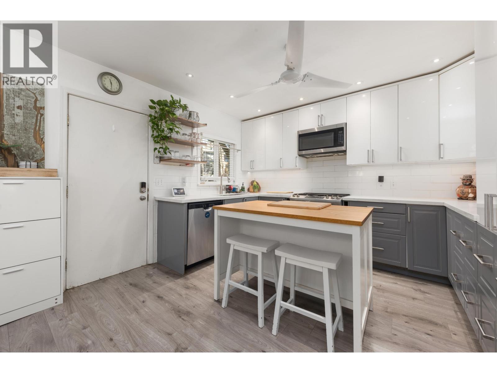 300 E 25th Street, North Vancouver, British Columbia  V7N 1A3 - Photo 7 - R3110888