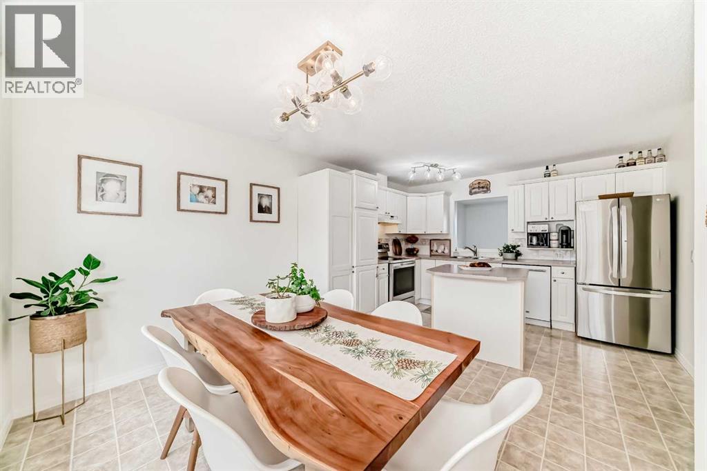 110 Country Hills Cove NW, Calgary, Alberta  T3K 5G7 - Photo 16 - A2289428