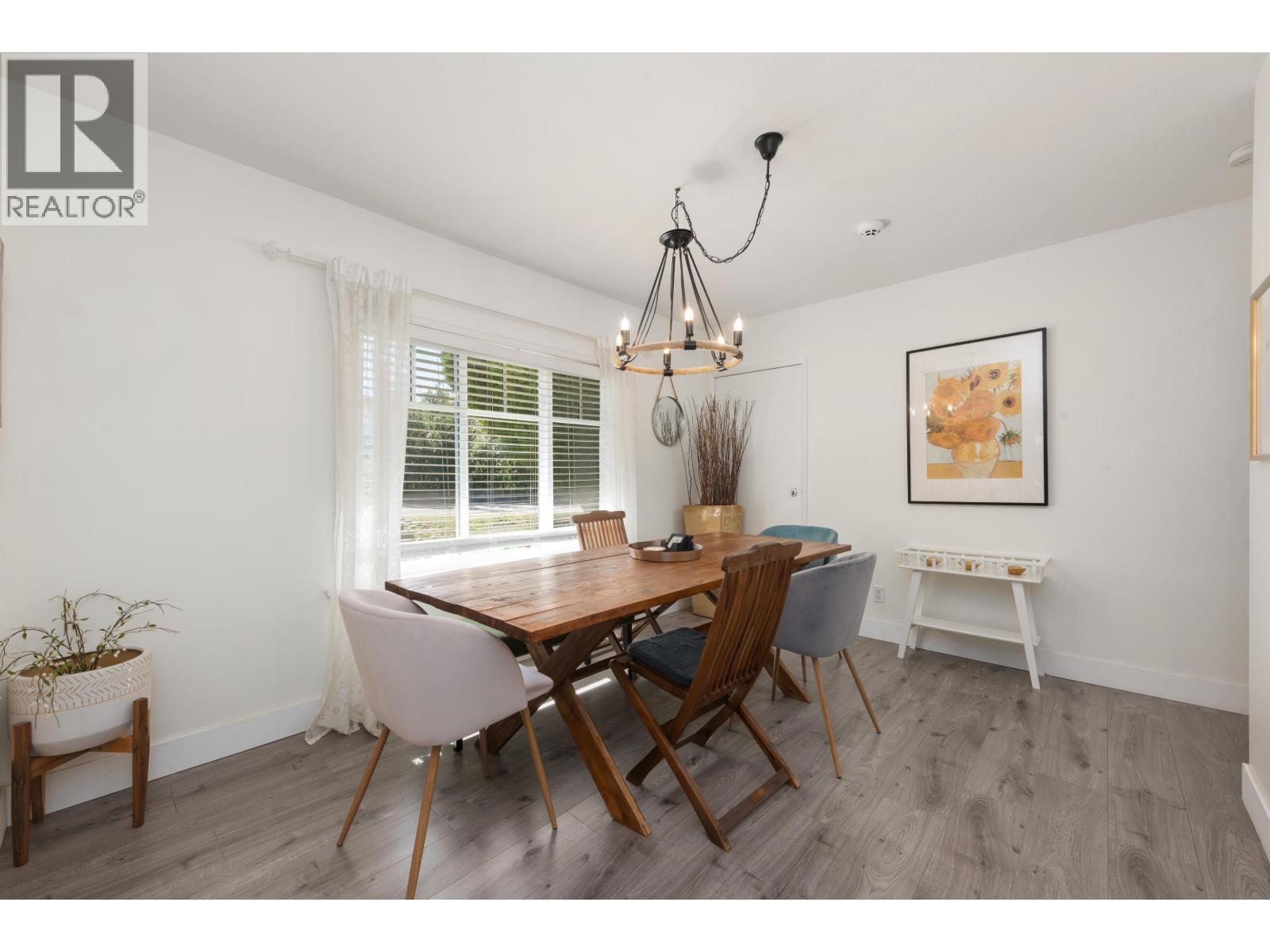 300 E 25th Street, North Vancouver, British Columbia  V7N 1A3 - Photo 32 - R3110888