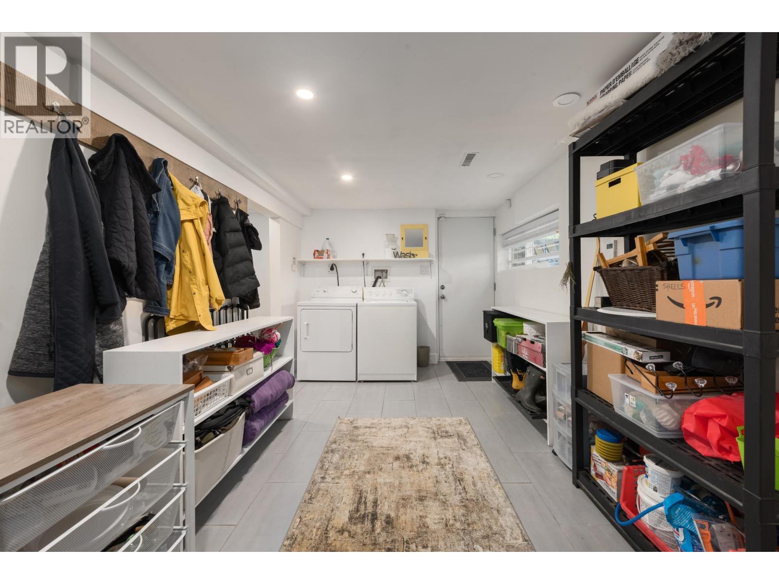 300 E 25th Street, North Vancouver, British Columbia  V7N 1A3 - Photo 38 - R3110888