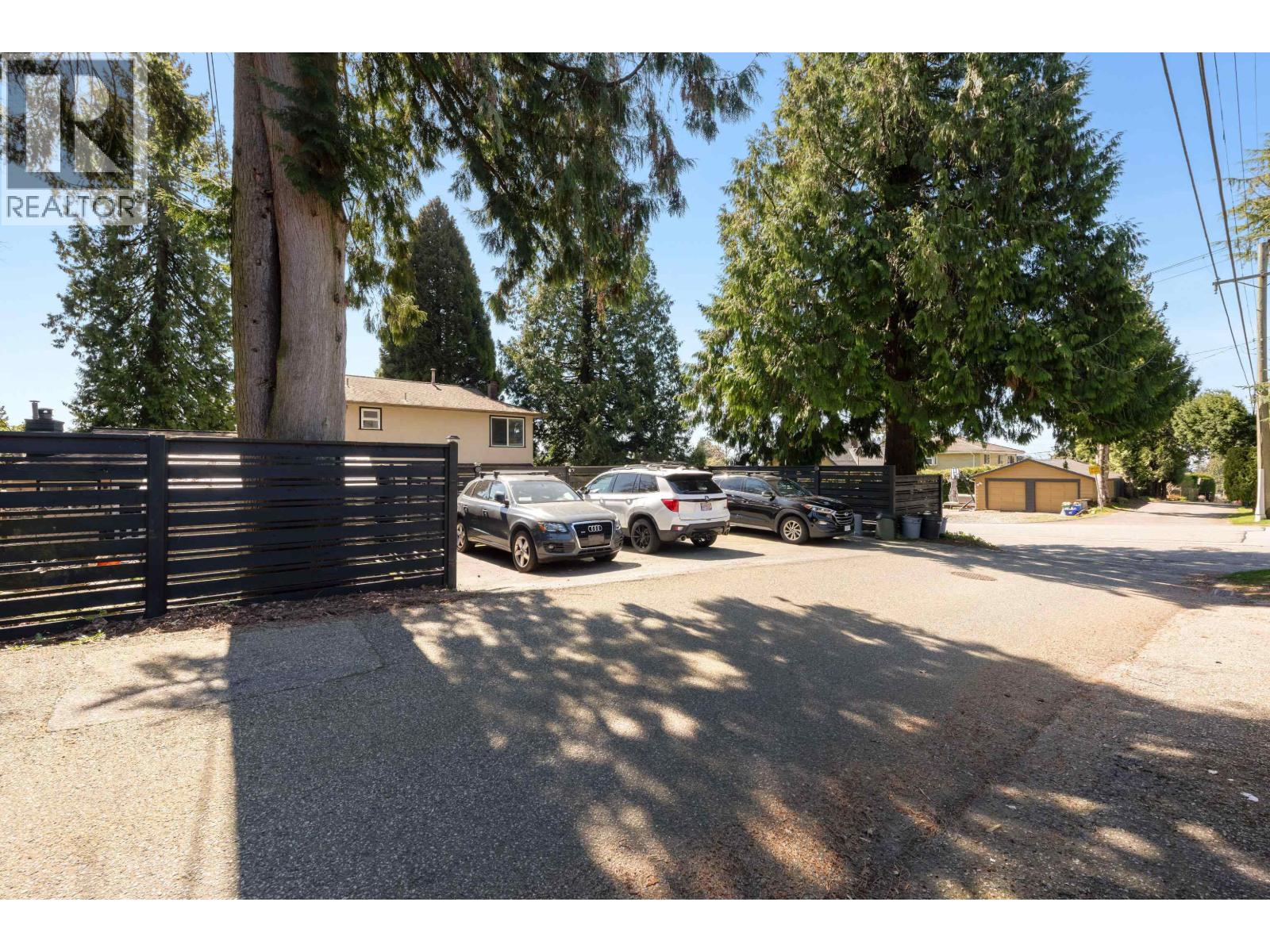 300 E 25th Street, North Vancouver, British Columbia  V7N 1A3 - Photo 39 - R3110888