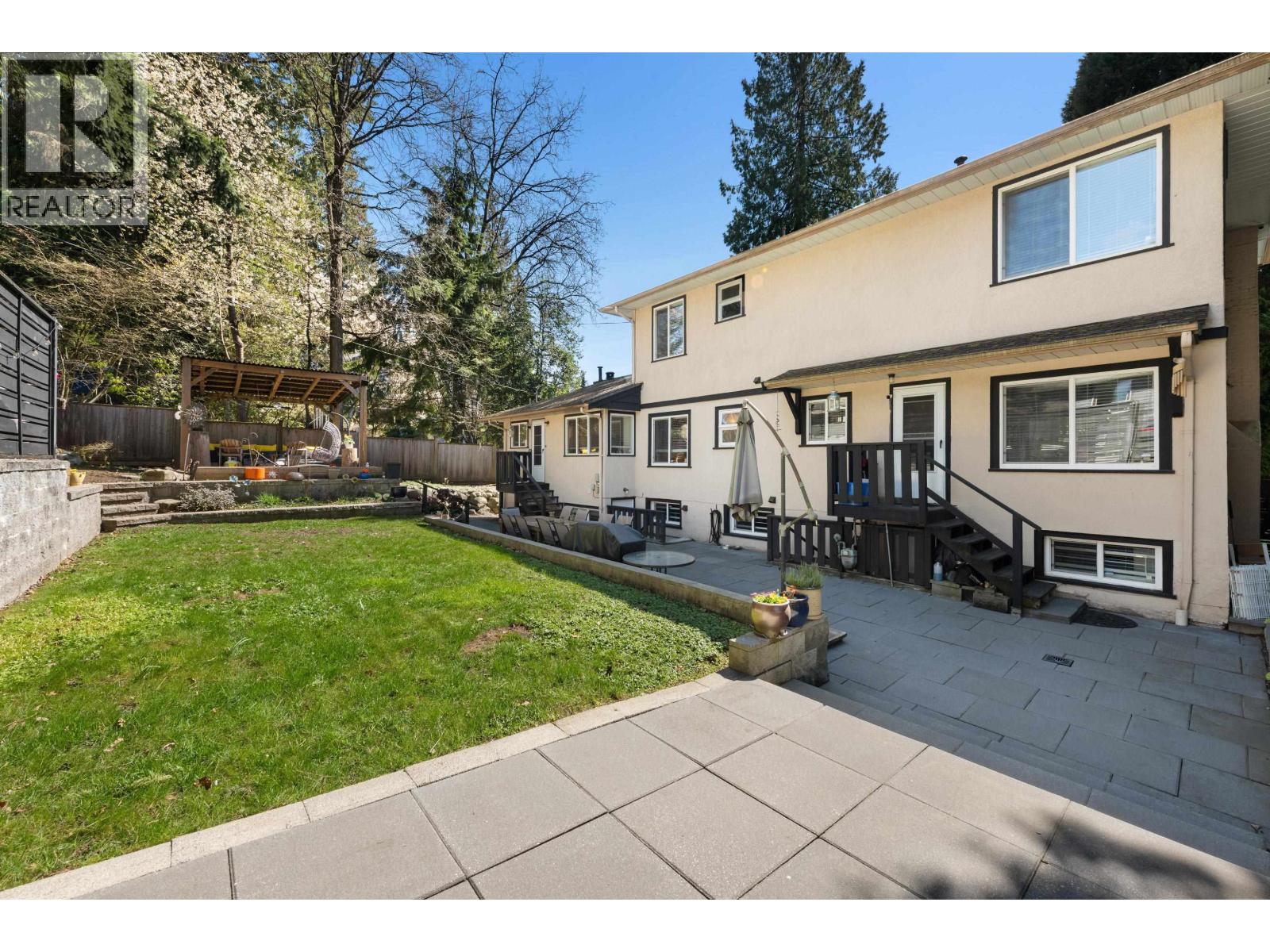 300 E 25th Street, North Vancouver, British Columbia  V7N 1A3 - Photo 24 - R3110888