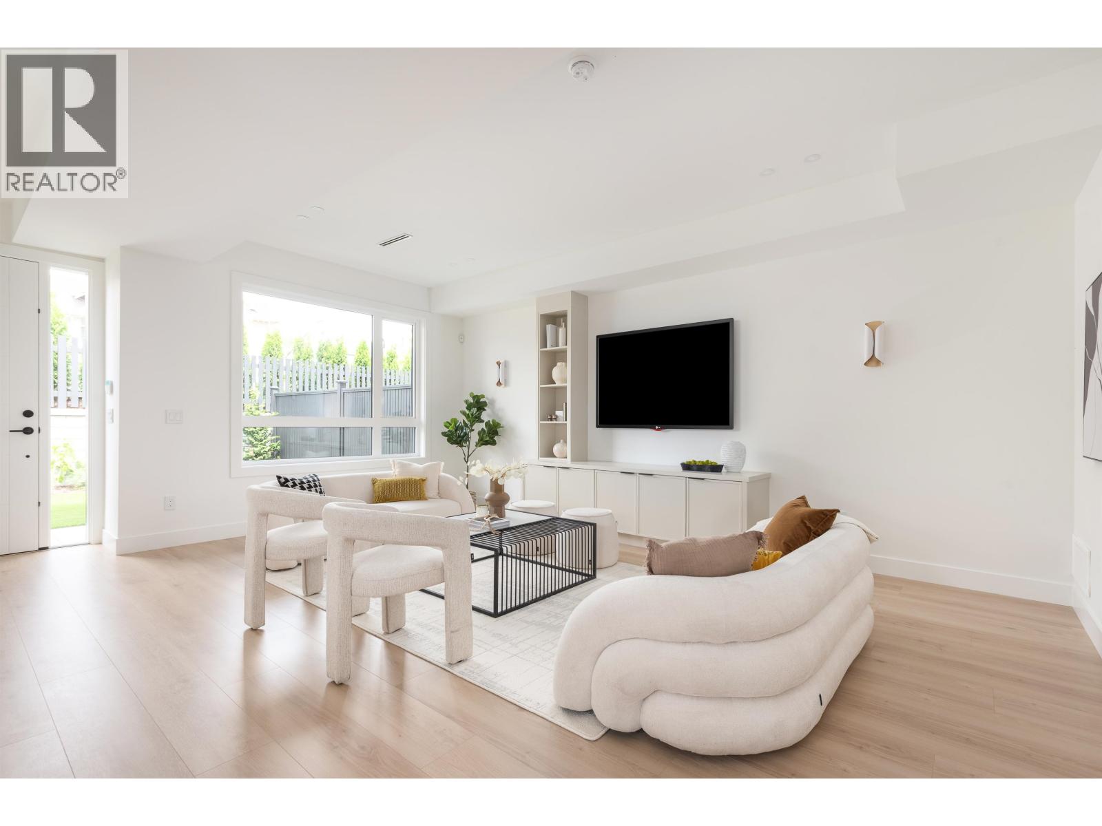 104 1132 Madore Avenue, Coquitlam, British Columbia  V3K 3B9 - Photo 8 - R3111150