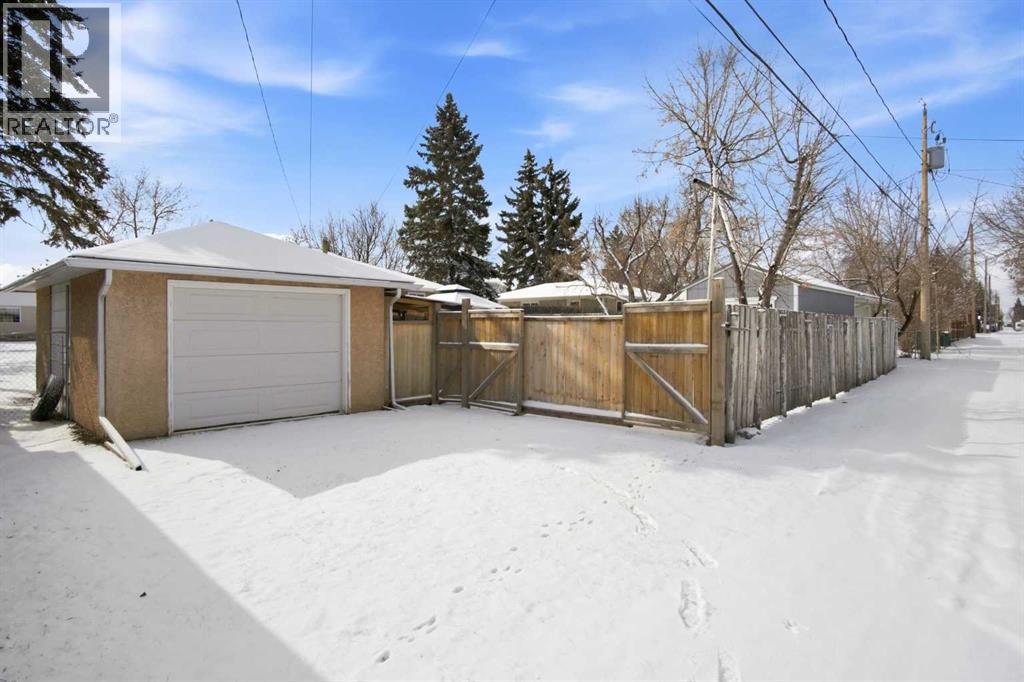 1122 Centre Street, Carstairs, Alberta  T0M 0N0 - Photo 32 - A2294697